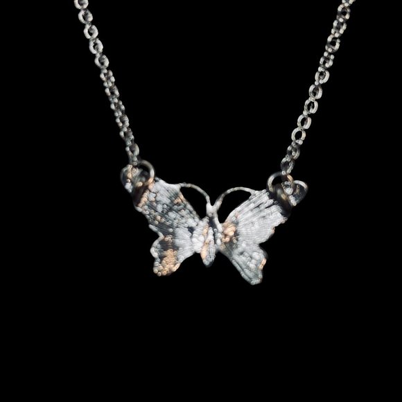 Vintage Silver Tone Rope Chain Butterfly Necklace & Pierced Earrings Set (5081) - Picture 3 of 7